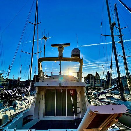 Yacht Deauville Eksteriør billede